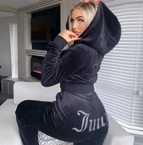 Juicy Sweatshirt and Pants with Diamonds(Shipping 10-14 Days)
