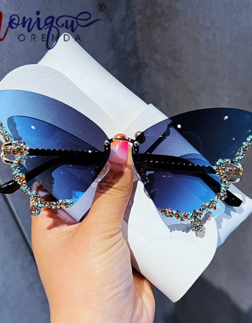 Load image into Gallery viewer, Diamond Butterfly Sunglasses(Shipping 10-14 Days)
