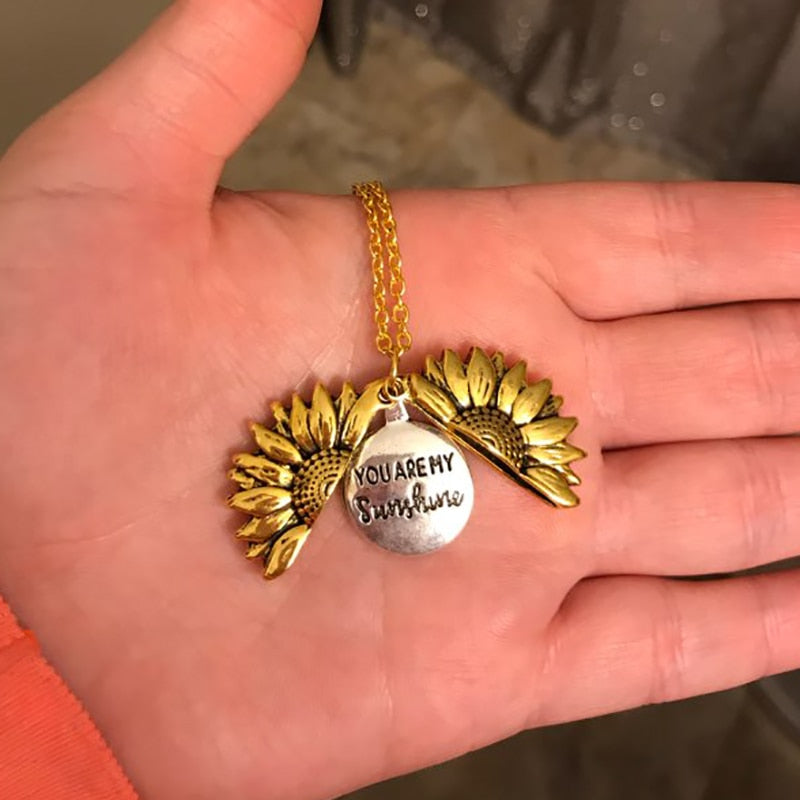 Sunflower Pendant Necklace(Shipping 10-14 Days)