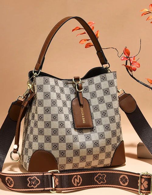 Load image into Gallery viewer, 2023 Female Tote Bag Designers Luxury Handbags Printed Bucket Simple Women Bag Famous Brand Shoulder Bag Ladies Bolsos (Shipping 10-14 Days )
