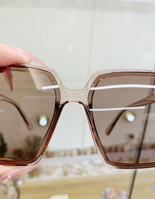 Load image into Gallery viewer, Designer Square Sunglasses(Shipping 10-14 Days)
