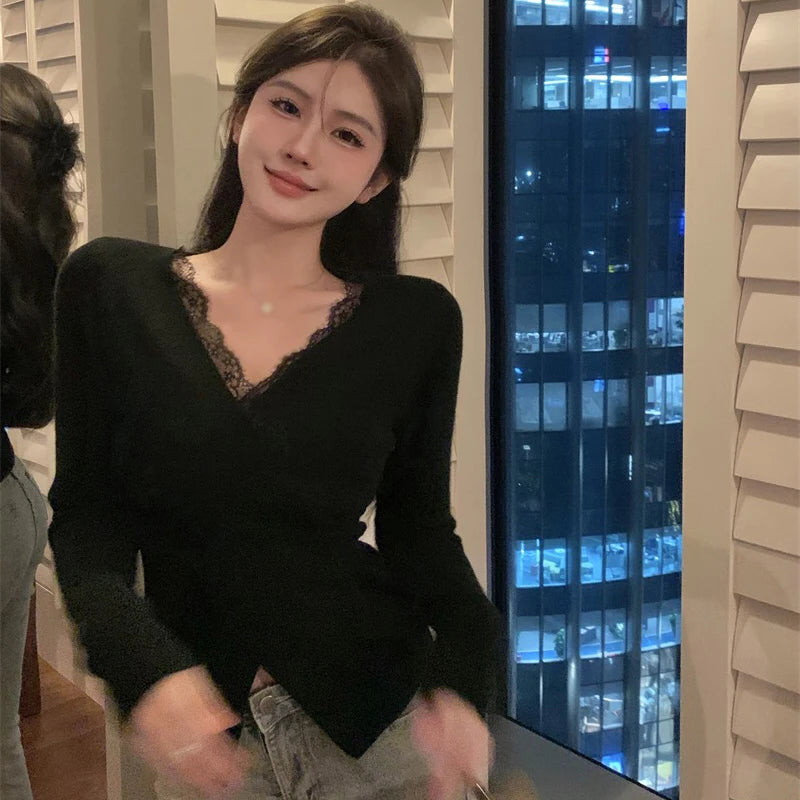 Women's Knitted Tops Autumn Winter Solid Color V Neck Lace Splicing Slim Fashion Temperament Knitted Long Sleeves Tops(Shipping 10-14 Days)