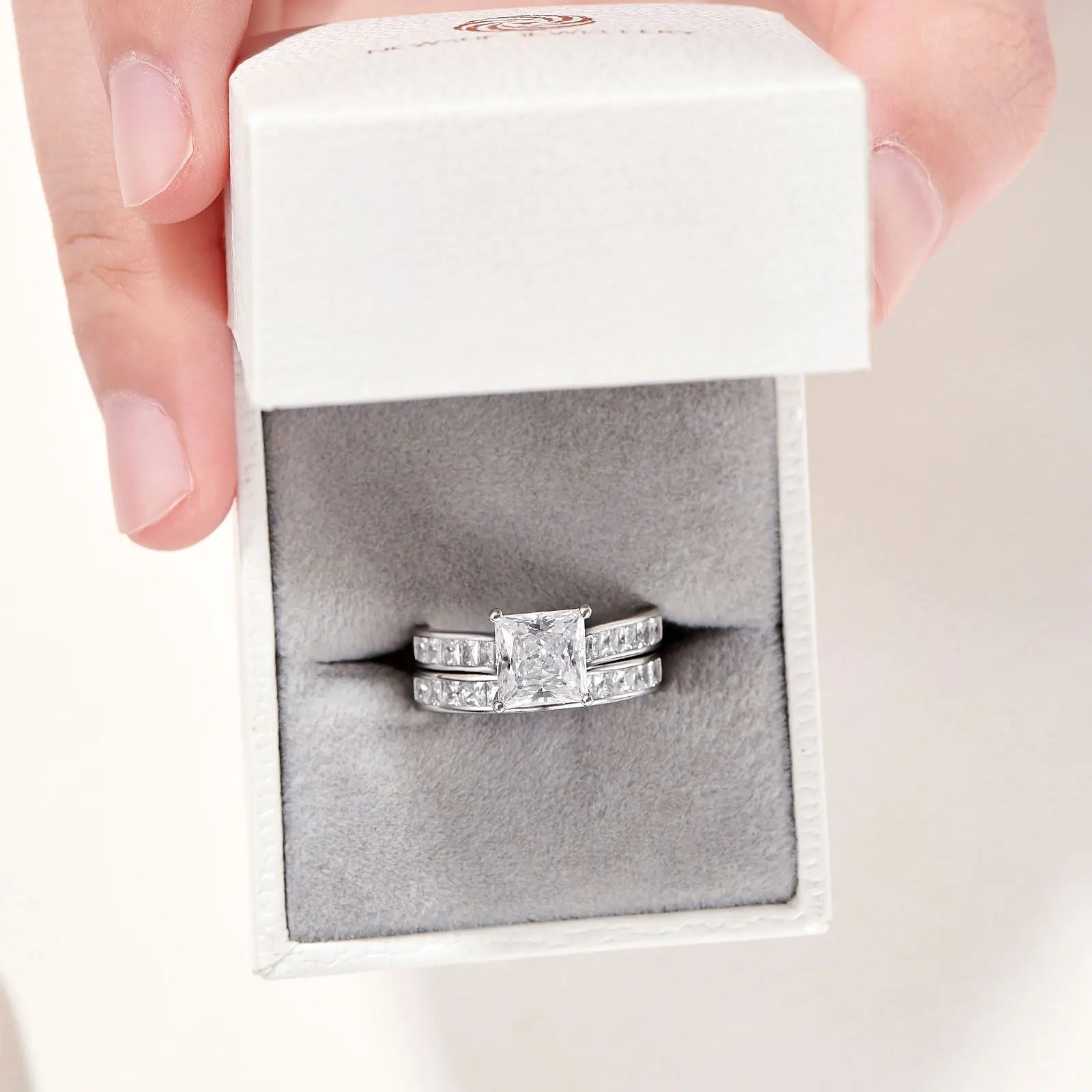 Newshe 2 Pieces Classic Wedding Rings Set for Women 7*7mm Princess Cut AAAAA Zircon 925 Sterling Silver Engagement Ring Jewelry(Shipping 10-14 Days)