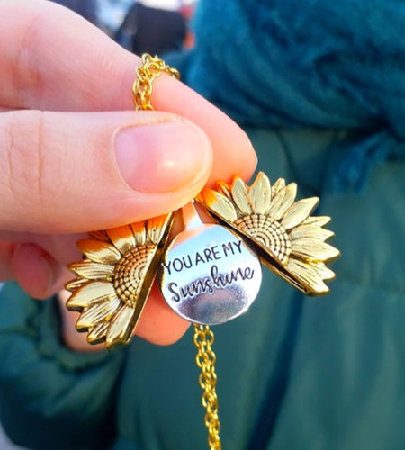 Sunflower Pendant Necklace(Shipping 10-14 Days)