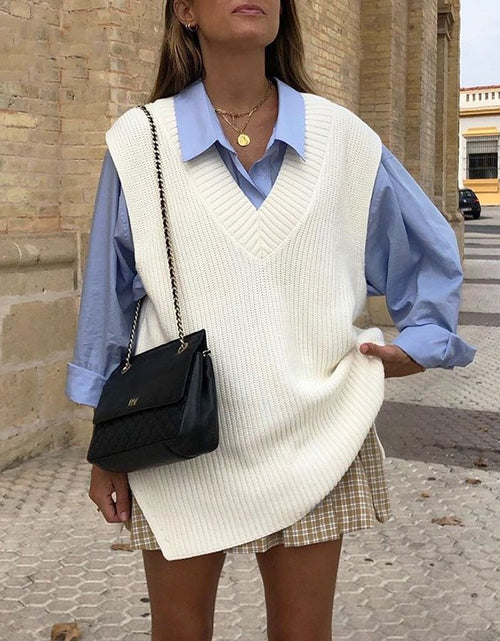 Load image into Gallery viewer, V-neck Knitted Sleeveless Vest(Shipping 10-14 Days)
