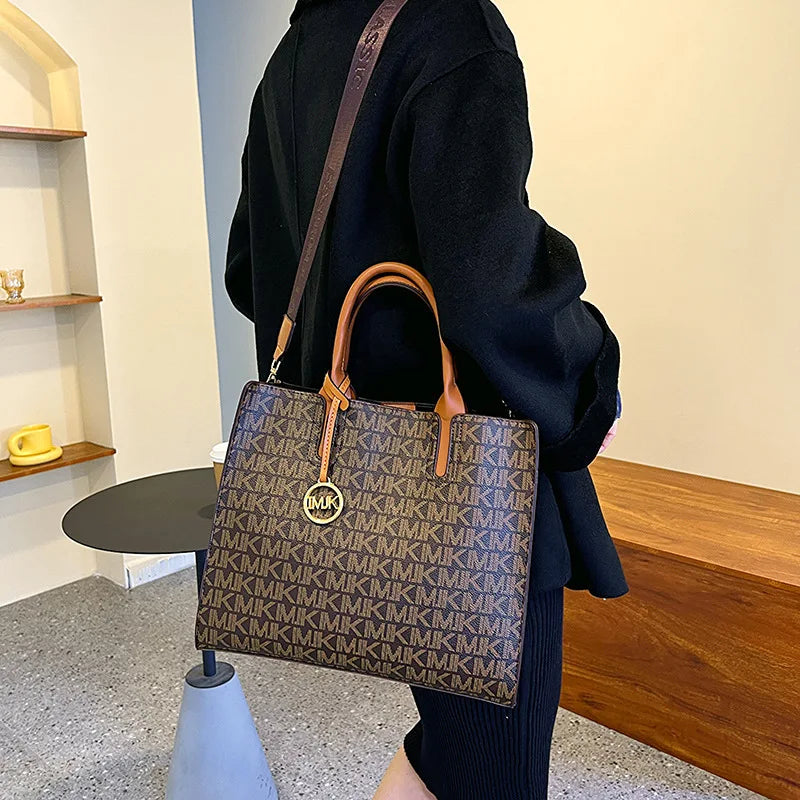 Casual Versatile Large Capacity Girls Shoulder Handbag Ladies Crossbody Letter Tote Bag Fashion Printing Light Luxury Classic PU (Shipping 10- 14 Days )