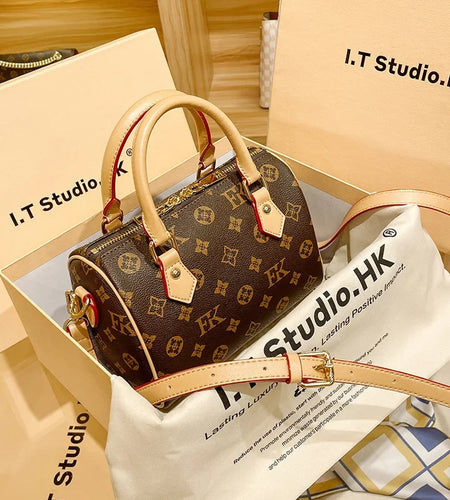 Higt Quality Hot Luxury Designer Fashion Women's Bag Shoulder Bag Women's Handbag Single Shoulder Crossbody Bag Backstrap Dust B (Shipping 10-14 Days )