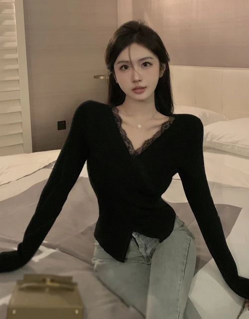 Load image into Gallery viewer, Women's Knitted Tops Autumn Winter Solid Color V Neck Lace Splicing Slim Fashion Temperament Knitted Long Sleeves Tops(Shipping 10-14 Days)
