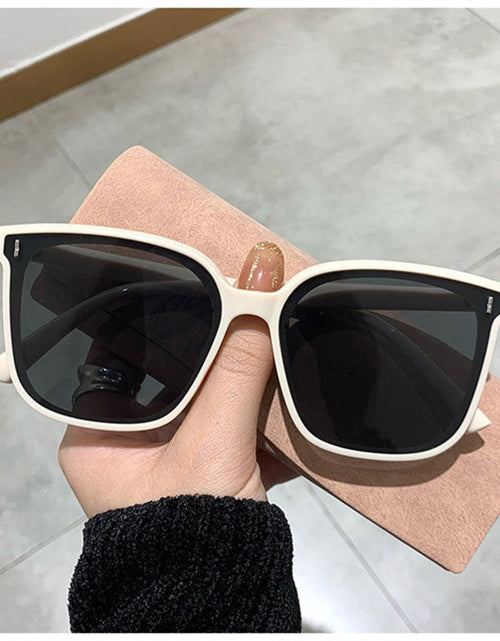 Load image into Gallery viewer, Vintage Square Sunglasses(Shipping 10-14 Days)
