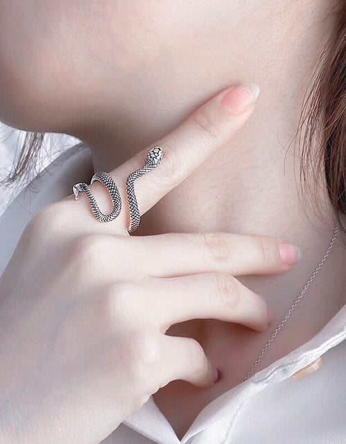 Load image into Gallery viewer, Snake Design Ring(Shipping 10-14 Days)
