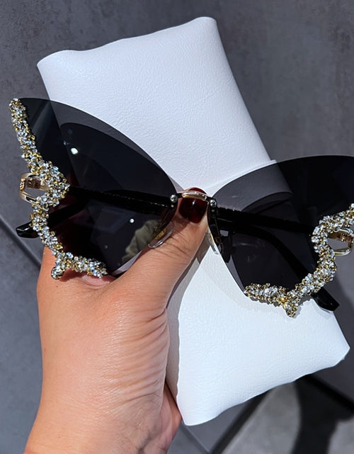 Load image into Gallery viewer, Diamond Butterfly Sunglasses(Shipping 10-14 Days)
