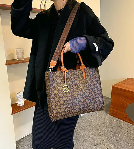 Casual Versatile Large Capacity Girls Shoulder Handbag Ladies Crossbody Letter Tote Bag Fashion Printing Light Luxury Classic PU (Shipping 10- 14 Days )