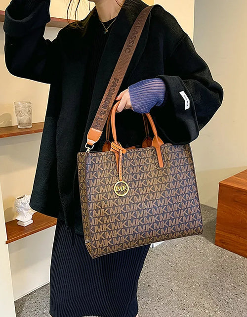 Load image into Gallery viewer, Casual Versatile Large Capacity Girls Shoulder Handbag Ladies Crossbody Letter Tote Bag Fashion Printing Light Luxury Classic PU (Shipping 10- 14 Days )
