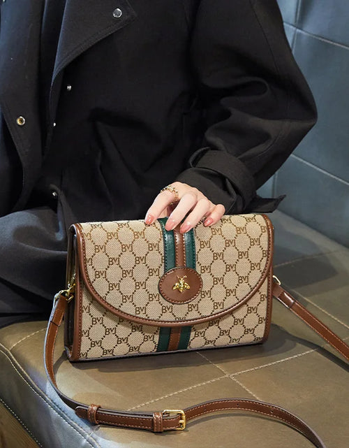 Load image into Gallery viewer, IMJK Women Luxury Brand Clutch Bags Designer New Crossbody Shoulder Purses Handbag Women Clutch Travel Tote Bag (Shipping 10-14 Days )
