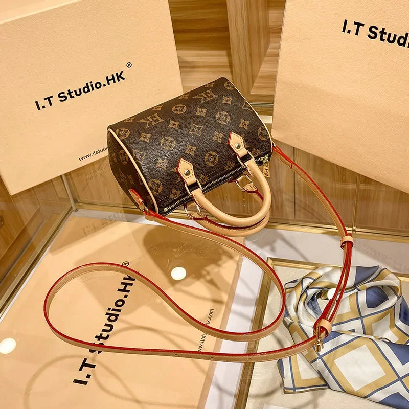Higt Quality Hot Luxury Designer Fashion Women's Bag Shoulder Bag Women's Handbag Single Shoulder Crossbody Bag Backstrap Dust B (Shipping 10-14 Days )