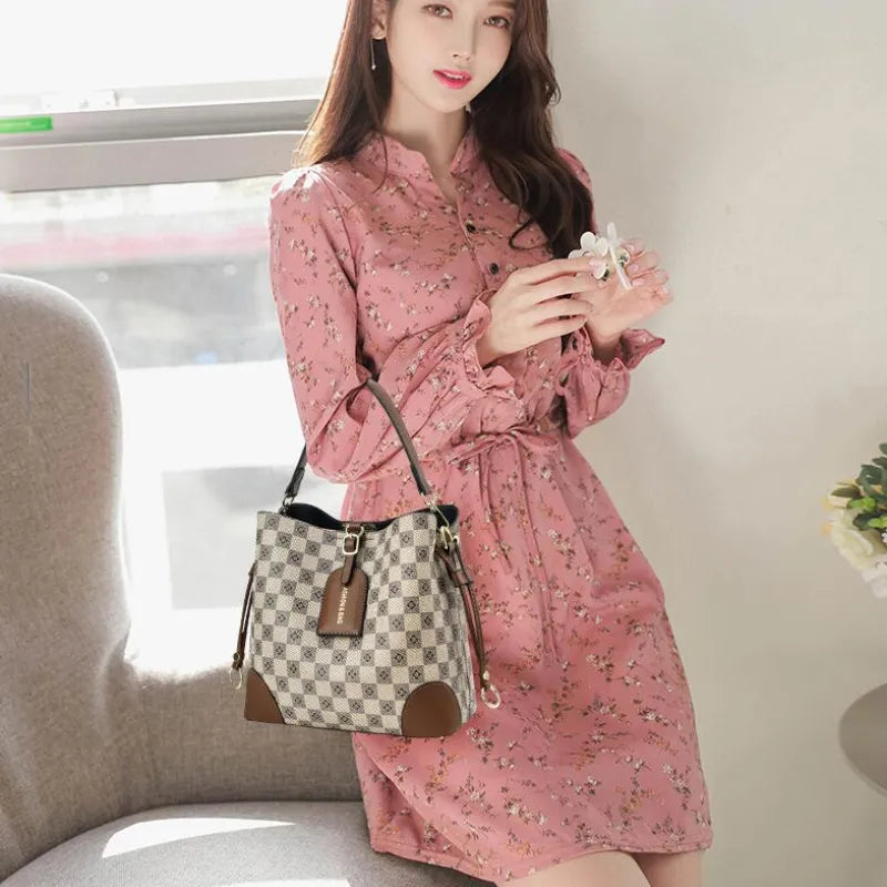 2023 Female Tote Bag Designers Luxury Handbags Printed Bucket Simple Women Bag Famous Brand Shoulder Bag Ladies Bolsos (Shipping 10-14 Days )